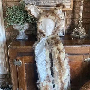 TOPPED HATS BY HENNY CIRILLO FAUX FUR HAT ANIMAL ONE SIZE EXCELLENT